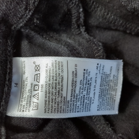 Old Navy Girl’s Black Ballerina Jeggings - Picture 5 of 5